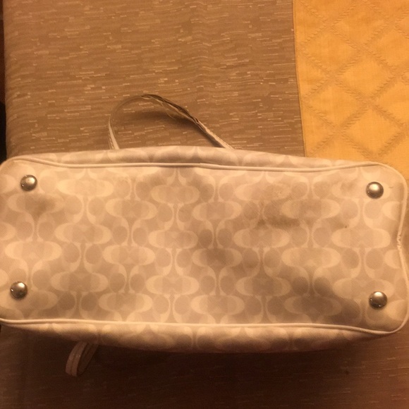 Coach Bag - Picture 6 of 8